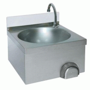 Lavabo mains cuisine pro mural commande fémorale - 400x400 mm - P7013.0775