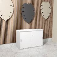 Armoire basse à portes coulissantes Mobel Linea. - 100, Blanc pastel, Gris aluminium_0