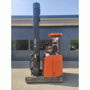 Chariot à mât rétractable BT RRE160 E000587 - disponible en occasion et en location de courte à longue durée Chariot à mât rétractable BT RRE160 E000587 - disponible en occasion et en location de courte à longue durée