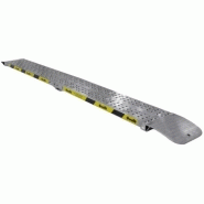 Rampe de chargement pliable longueur 2 m capacit? 630 kg par paire 1 paire Rampe de chargement pliable longueur 2 m capacit? 630 kg par paire 1 paire