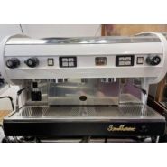 Machine à café expresso San Marino semi-automatique 2 groupes Machine à café expresso San Marino semi-automatique 2 groupes