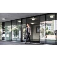 Porte coulissante vitrage décalé - Gilgen Door Systems - automatique et esthétique_1