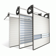 Porte sectionnelle industrielle helix / s600 / automatique / repliable en plafond / vitrée / en panneau sandwich / avec portillon / isolation thermique
