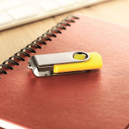 Clé usb swivel 16go stock - clés usb stock Clé usb swivel 16go stock - clés usb stock