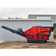 Concasseur de 12 tonnes avec une trémie vibrante avec barres Grizzly - 7000 PLUS RED RHINO Concasseur de 12 tonnes avec une trémie vibrante avec barres Grizzly - 7000 PLUS RED RHINO