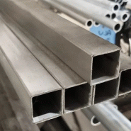 Tubes carrés en inox - 20 x 20