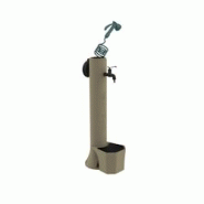 Fontaine d'extérieur Sined Triton-pro - Double arrivée d'eau, tuyau 7,5m, panier à la base - PEHD résistant UV Fontaine d'extérieur Sined Triton-pro - Double arrivée d'eau, tuyau 7,5m, panier à la base - PEHD résistant UV