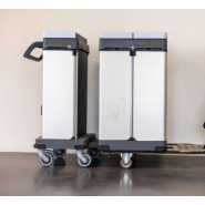 Triporteur électrique Cobrane P1 avec chariot Vileda - Charge 100kg - Pour opérations de nettoyage optimisées Triporteur électrique Cobrane P1 avec chariot Vileda - Charge 100kg - Pour opérations de nettoyage optimisées