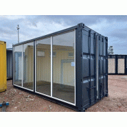Conteneur maritime 20 HC avec vitrine - Dimensions 2,44m x 6,06m x 2,90m - Bon état, occasion - idéal pour les applications commerciales ou récréatives.