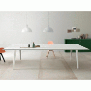 Petite table de réunion design pas cher Elvira - plateau bois rectangulaire - 8 personnes - bois élaminé 30 mm - pieds acier - garantie 5 ans - fabriqué en Italie