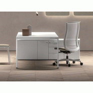 Bureau de direction Prepsto sur large crédence de rangement Bureau de direction Prepsto sur large crédence de rangement