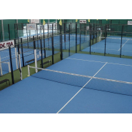 Terrain de padel - Padel INDOOR - Verres trempés 12mm - Structure adaptée intérieur Terrain de padel - Padel INDOOR - Verres trempés 12mm - Structure adaptée intérieur