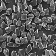 Poudre d'oxyde d'Aluminium adaptée pour des travaux d'ébavurage doux - ABC WA800