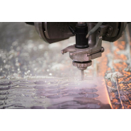 Techlaser - Sous-traitance de découpe au jet d'eau abrasif sous haute pression pour matériaux durs et formes complexes Techlaser - Sous-traitance de découpe au jet d'eau abrasif sous haute pression pour matériaux durs et formes complexes