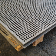 Tôles perforées - motif carré