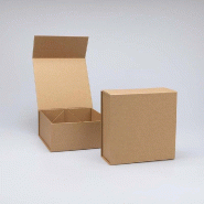 Boite cadeau aimantée 22x22x10cm - par 5