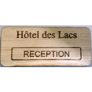 Badge bois chêne personnalisé  réf. 103007