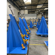 Dérouleur par axes pour tourets, charge maxi de 2500 à 9000 kg