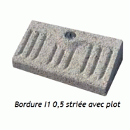 Bordures de voirie - i1 0,5 striée avec plot celtys