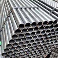 Tubes ronds en acier - 219,1, 4