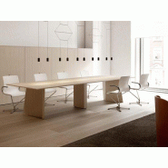 Table de réunion en bois - grande dimension - design original - largeur 350 cm - pour 8 personnes Table de réunion en bois - grande dimension - design original - largeur 350 cm - pour 8 personnes