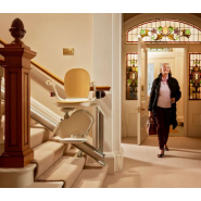 Monte-escalier mince et facile à replier  - Acorn 130