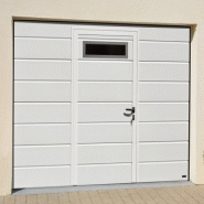 Porte de garage sectionnelle isola à portillon - isolée 40mm