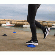 Slalom de vitesse - équipement de motricité en PEHD pour aire de fitness Slalom de vitesse - équipement de motricité en PEHD pour aire de fitness