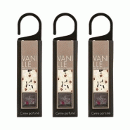 Lot de 3 cintres parfumés suspend 17cm vanille - Paris Prix - Dimensions 17x4 cm - Beige Lot de 3 cintres parfumés suspend 17cm vanille - Paris Prix - Dimensions 17x4 cm - Beige