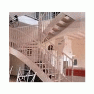 Escalier - immense discrétion