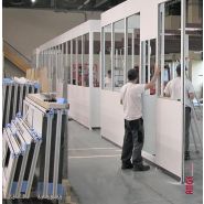 Panneau monobloc isolant pour cloisonnement