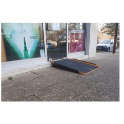 Rampe amovible pour ERP - Accessibilité PMR - Franchissement seuils et marches
