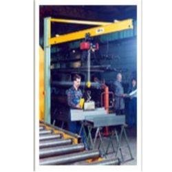 Potence type RPTL - rotation manuelle 270° - flèche triangulée