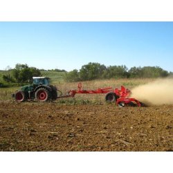 Déchaumeur à disque rapide Diskator AP (autoporteur) - Quivogne, pour déchaumage superficiel à grande vitesse