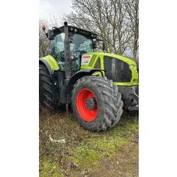 Tracteur agricole Claas AXION 920 – 320 ch, 2015, 4 roues motrices