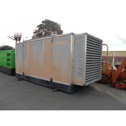 Groupe électrogène industriel Genelec Titan 645 - 645 KVA - moteur Perkins - groupe de secours pour usine