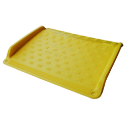Rampe PMR en polyéthylène - Dimensions 1213 x 985 mm Charge 250 kg - RAMP J - ADS Equipements Eurl