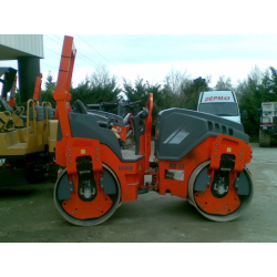 Rouleau compacteur - cylindre tandem articulé 140 avec plateforme ergonomique