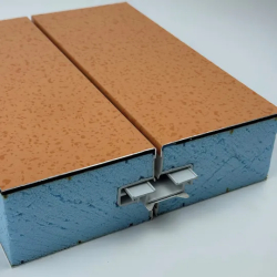 Panneau sandwich autoportant dédié aux toitures de vérandas - ISOTOIT SystemFix Ultra Mat 65 mm