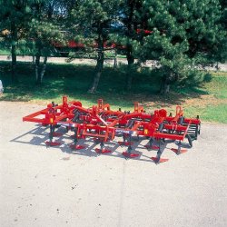 Déchaumeur à dents maxiculteur - quivogne - largeur de travail 3.8 à 5.5 m - nombre de dents 5 à 13