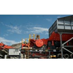 Concasseurs à mâchoires sur roues - UJ310 - Sandvik CJ411 - Capacité d'admission jusqu'à 750 mm