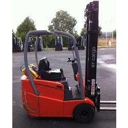Chariot électrique BTTOYOTA C3E150R - capacité 1500 kg - mât triplex - levée 6050 mm - année 2012