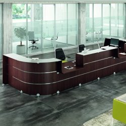 Banque d'accueil Quadrifoglio Receptionglass - 2 positions PMR normées - Hauteur normalisée - Dessus verre opaque