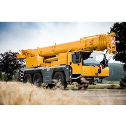 Grue automotrice LTM 1055-3.2 - Liebherr - capacité de charge max 55 t - flèche télescopique jusqu'à 40 m