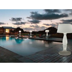 Lampe AGATA design utilisable à l'extérieur comme à l'intérieur