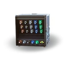115-01-289 - Coffret de distribution Indu Electric - avec prises de courant pour rack 19″ et fusible principal MCCB 400A