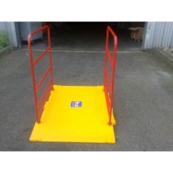 Passerelle piéton 1,4m x 1m - jaune - sans garde-corps