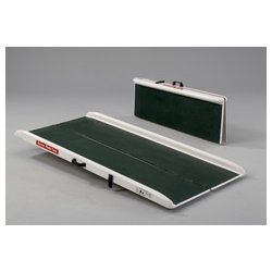 Rampe d'accès pour handicapés - fibre de verre légère et solide - longueur 914 à 1830 mm - pliable