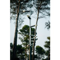 Lampadaire urbain Rama LED - 144 W - Acier galvanisé - Hauteur 9,2 m - Éclairage orienté vers la chaussée