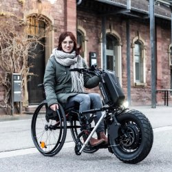 Handbike Tout Électrique - CROSSBIKE 14'' Stricker - Moteur 1000 Watts et Pneu Adhérent